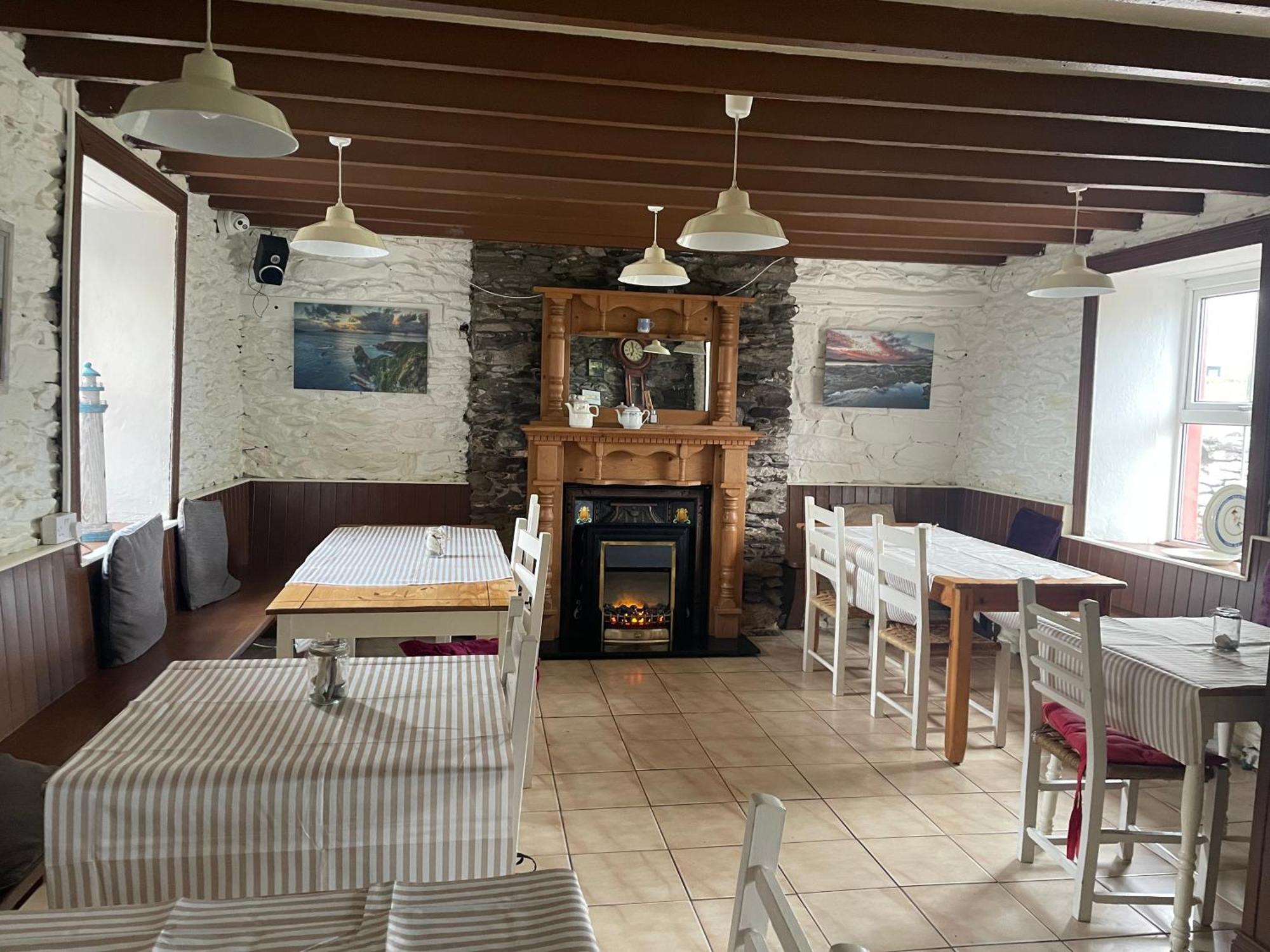 The Coastguard House @ Tigh T.P. Bed and Breakfast Ballydavid Exteriör bild